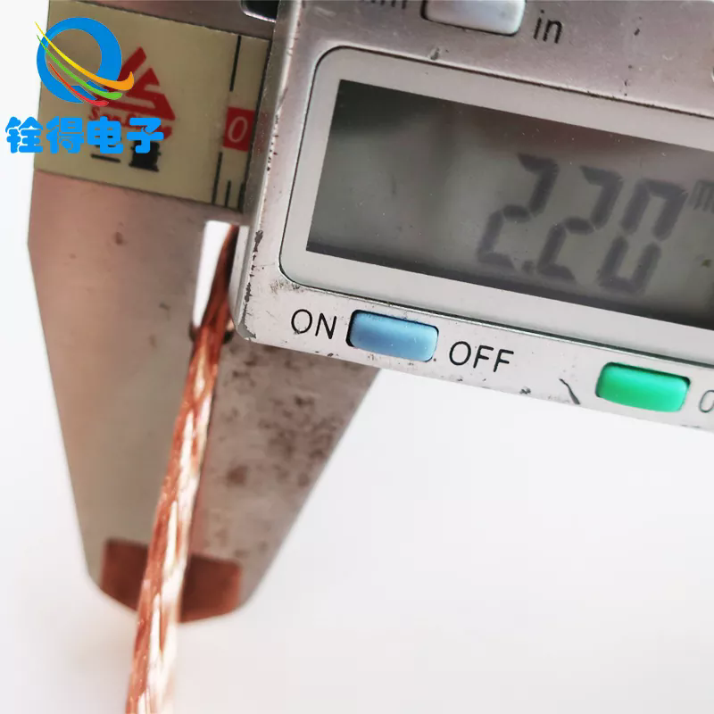 Qu'est-ce qui rend le ruban conducteur de cuivre plat fiable?